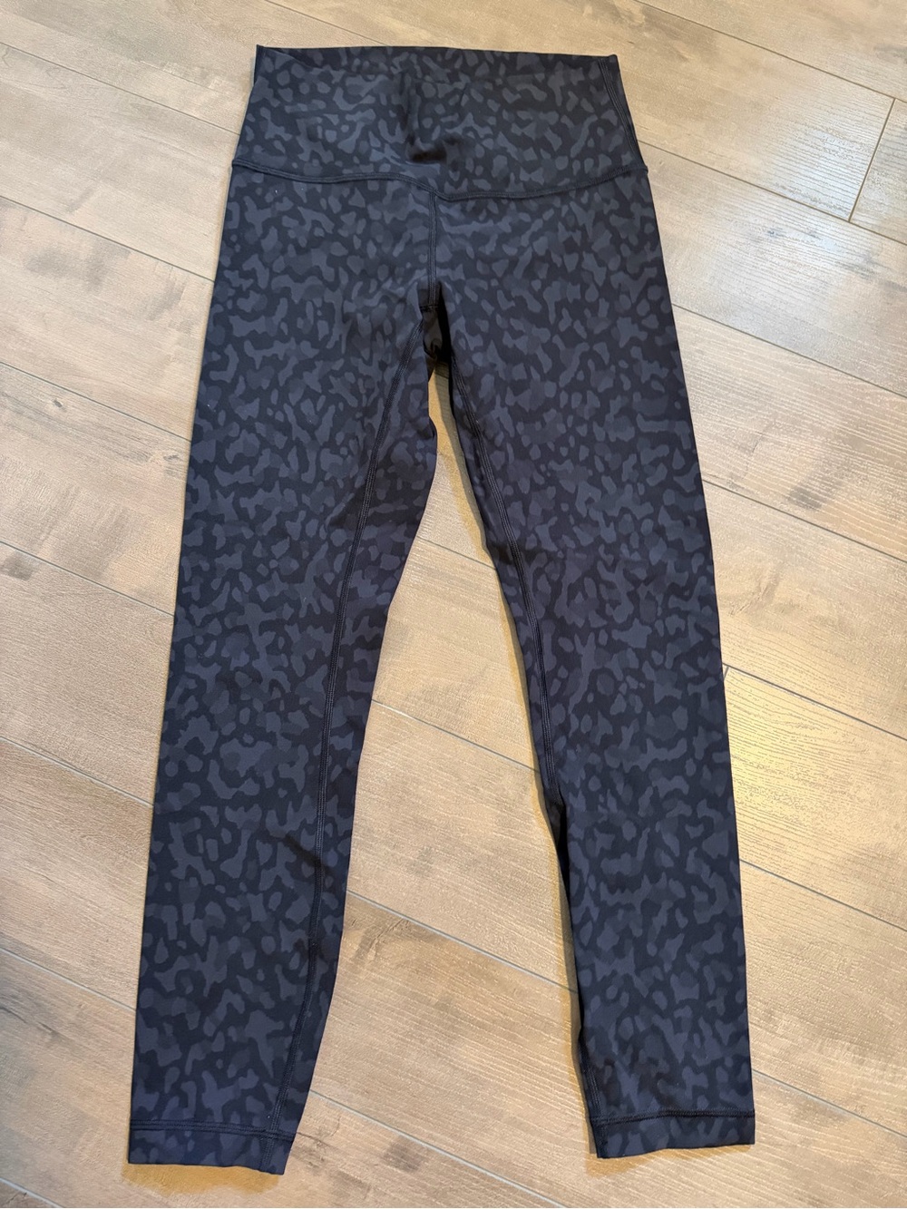 🍋Lululemon Align High-Waist Black Leopard Print